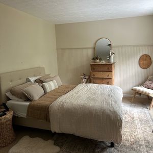 parachute home linen duvet cover in bone and duvet insert